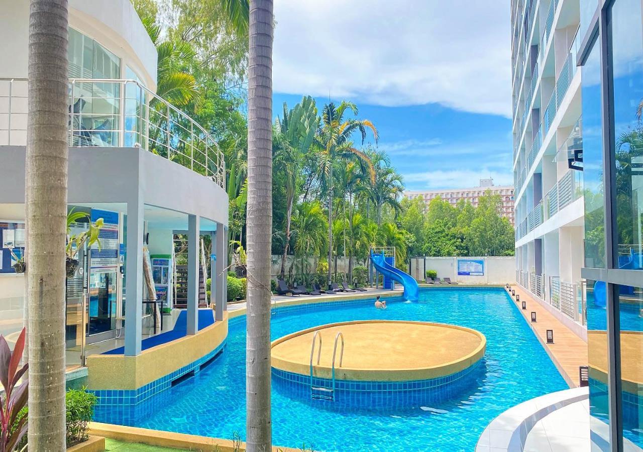 Laguna Beach Resort 1 Condominium Pantai Jomtien Bagian luar foto