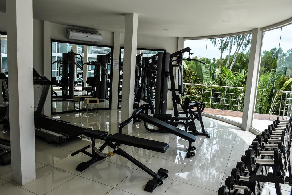 Laguna Beach Resort 1 Condominium Pantai Jomtien Bagian luar foto
